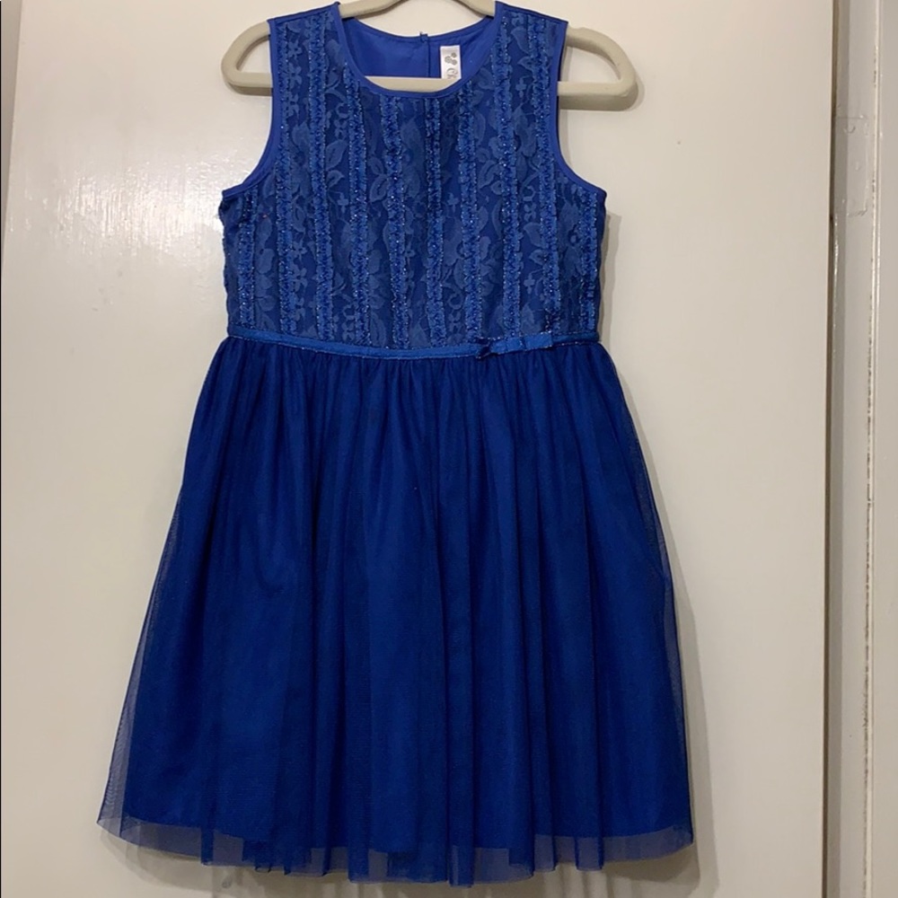 Girls dress